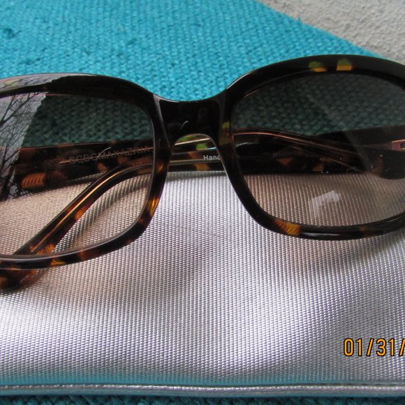 bcbgmaxazria sunglasses